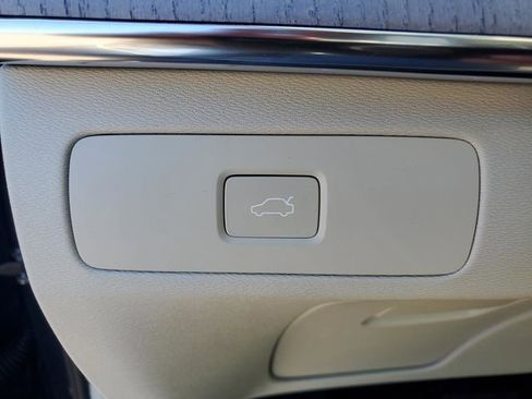 New 2026 Volvo XC90 B6 Ultra w/ Protection Package AWD/4WD image 18