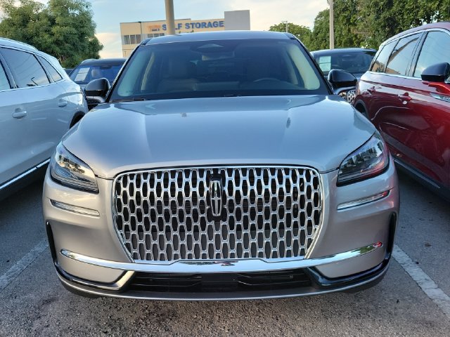 Certified 2024 Lincoln Corsair FWD image 2