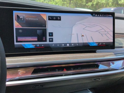 Used 2026 BMW i7 xDrive60 RWD image 30