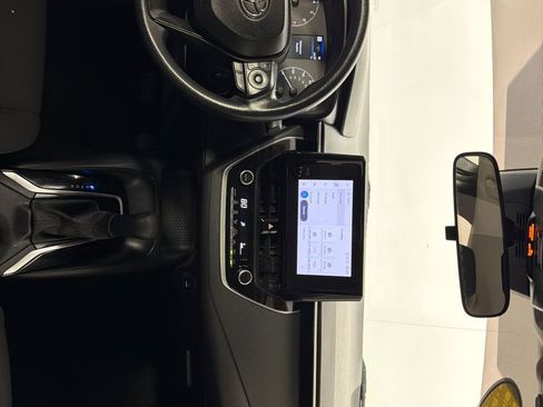 Used 2023 Toyota Corolla LE image 23