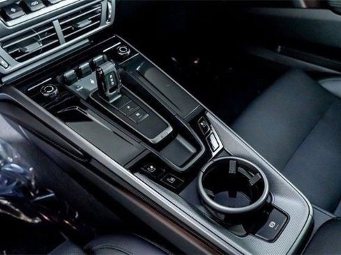 Used 2025 Porsche 911 Carrera image 43