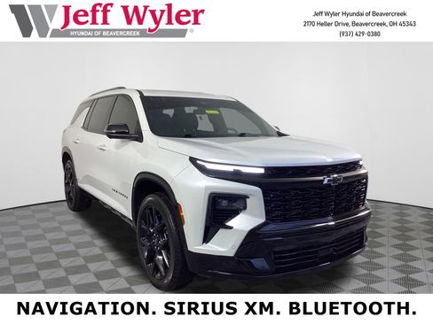 Used 2024 Chevrolet Traverse RS image 1