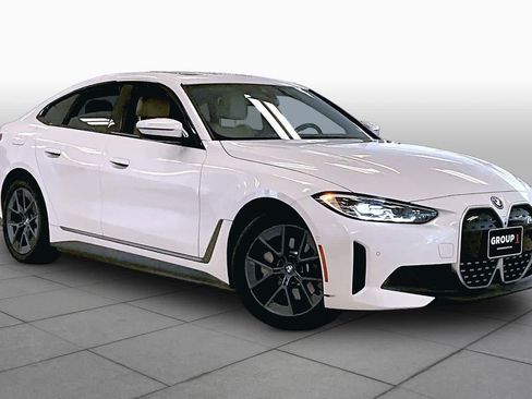 Used 2023 BMW i4 eDrive40 w/ Premium Package RWD image 2