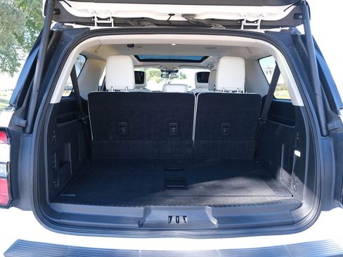 Used 2019 Ford Expedition Max Platinum image 22