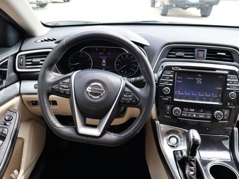 Used 2016 Nissan Maxima 3.5 SV FWD image 10