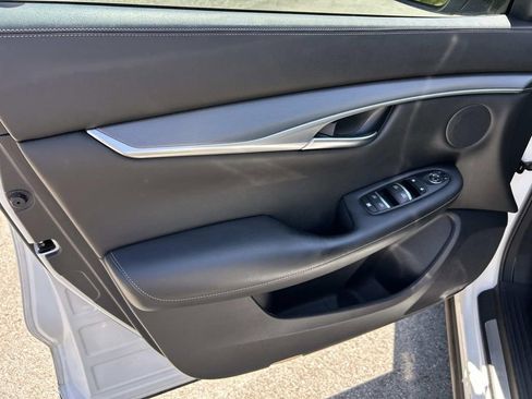 Used 2021 INFINITI QX50 Pure image 18