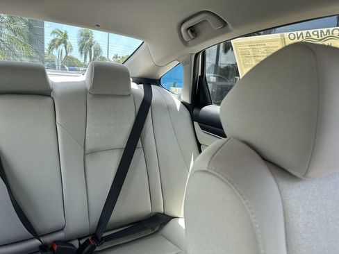 Used 2018 Honda Accord LX image 15
