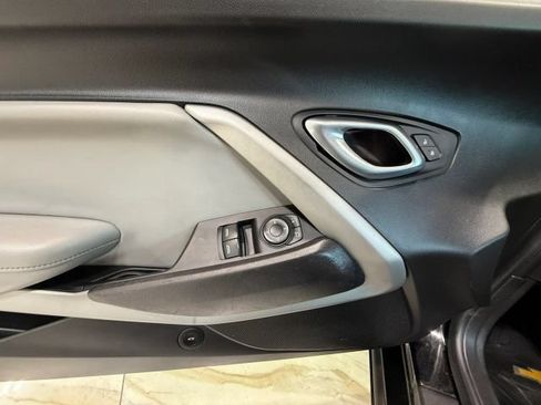 Used 2018 Chevrolet Camaro SS RWD image 20
