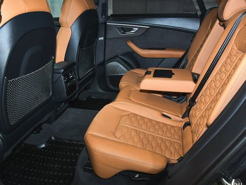 Used 2024 Audi RS Q8 w/ Black Optic Package image 77