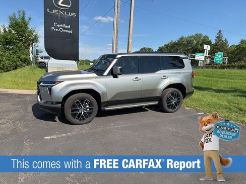 Used 2026 Lexus GX 550 w/ Cold Area Package AWD/4WD image 2