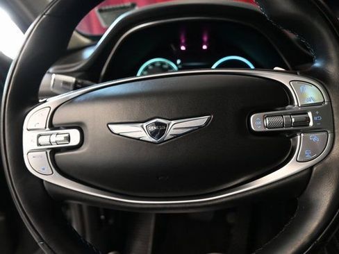 Used 2022 Genesis GV80 3.5T Prestige Signature w/ Winter Weather Package image 11