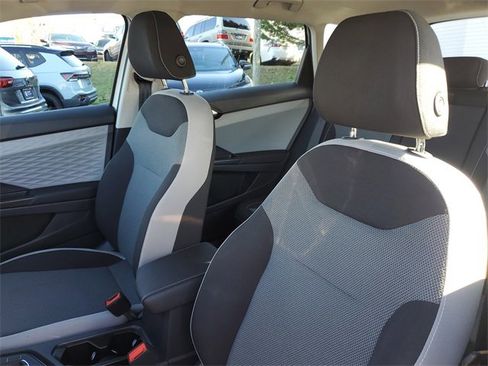 Certified 2023 Volkswagen Taos S image 15