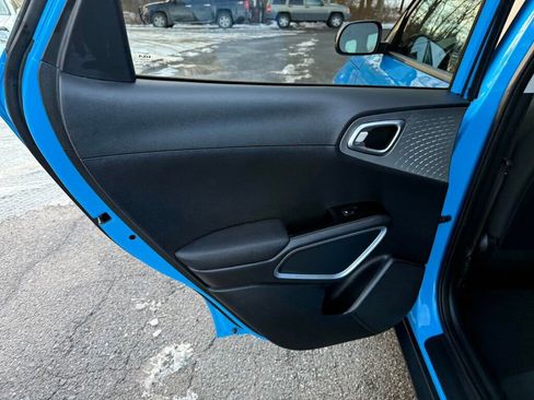 Used 2023 Kia Soul S image 25