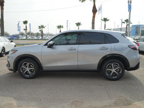 Used 2023 Honda HR-V EX-L image 11