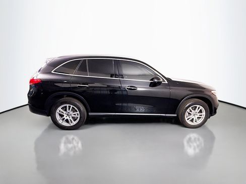 Used 2023 Mercedes-Benz GLC 300 4MATIC w/ Exclusive Trim Package image 11