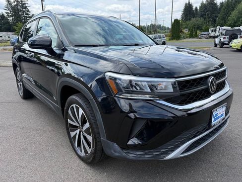 Used 2022 Volkswagen Taos SE AWD/4WD image 9