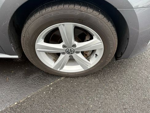 Used 2015 Volkswagen Passat 1.8T Limited Edition image 11