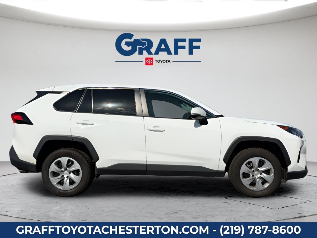 Used 2022 Toyota RAV4 LE w/ Carpet Mat Package (TMS) AWD/4WD image 9