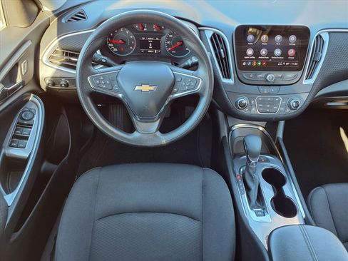Used 2024 Chevrolet Malibu LT image 6