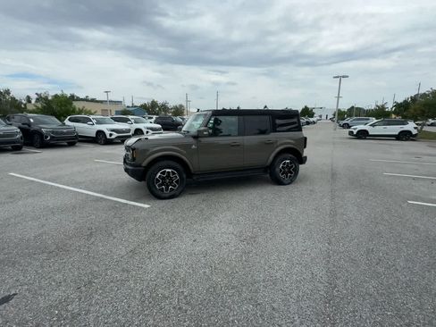 Used 2025 Ford Bronco Outer Banks AWD/4WD image 4