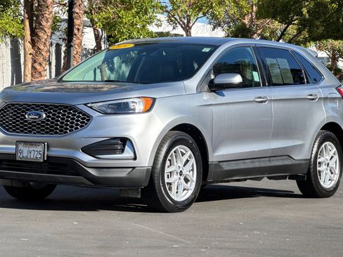 Used 2024 Ford Edge SEL image 8