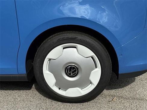 New 2025 Volkswagen ID. Buzz 1st Edition image 7