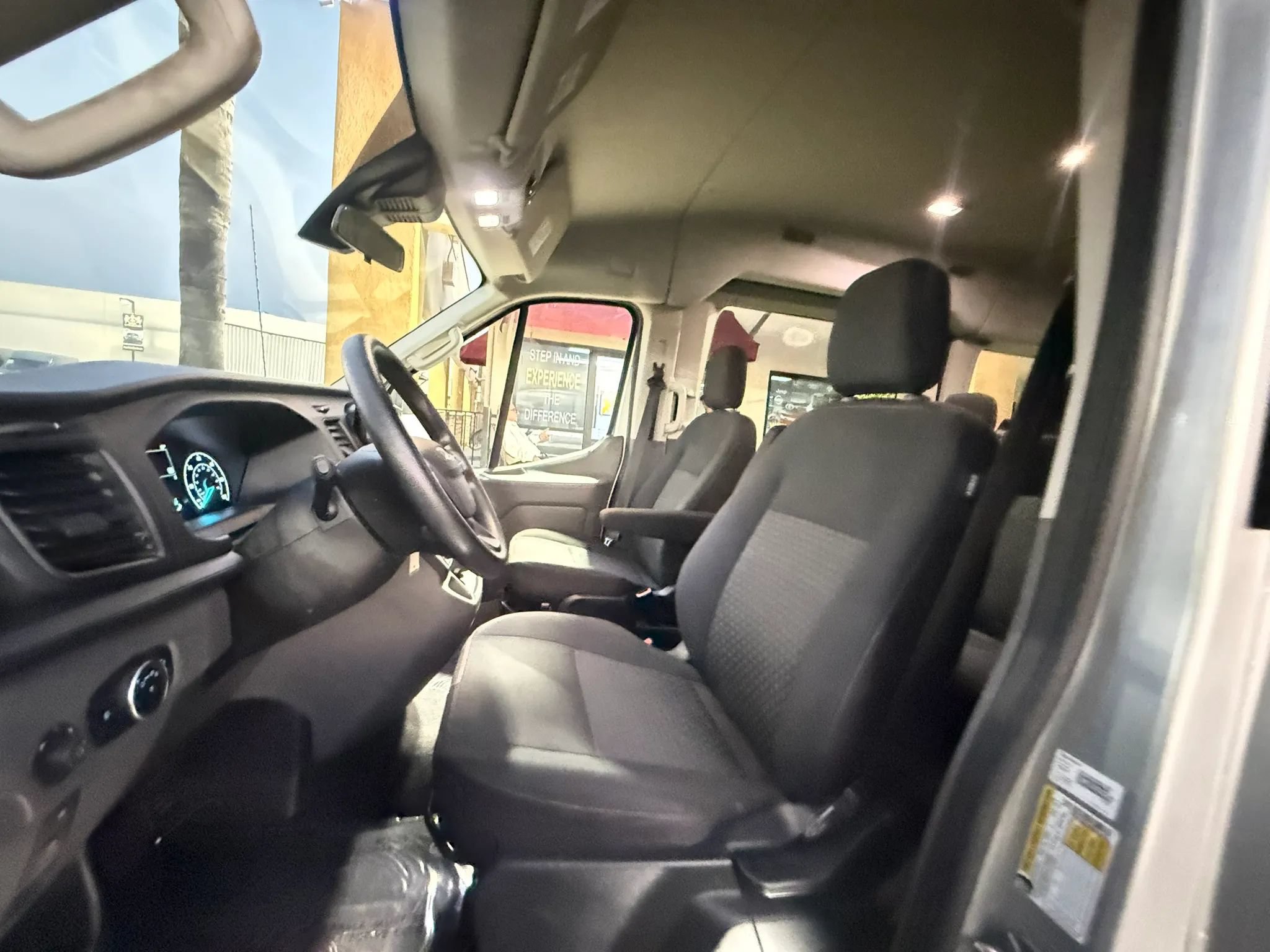 Used 2021 Ford Transit 350 XLT RWD image 20