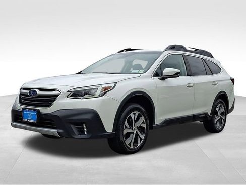 Used 2022 Subaru Outback Limited XT AWD/4WD image 3