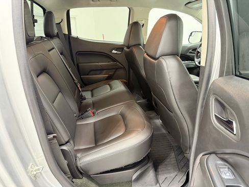 Used 2018 Chevrolet Colorado ZR2 image 32