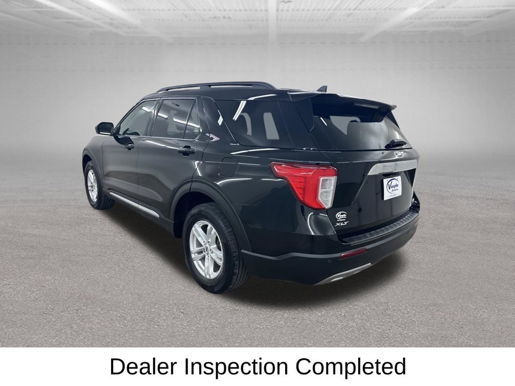 Used 2023 Ford Explorer XLT w/ Equipment Group 202A AWD/4WD image 10