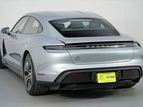 Used 2021 Porsche Taycan image 49