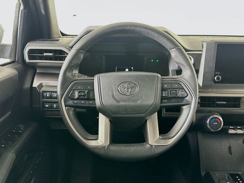 Used 2025 Toyota 4Runner SR5 image 18