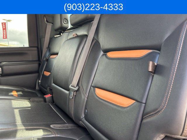 Used 2022 GMC Sierra 2500 AT4 w/ AT4 Preferred Package AWD/4WD image 43