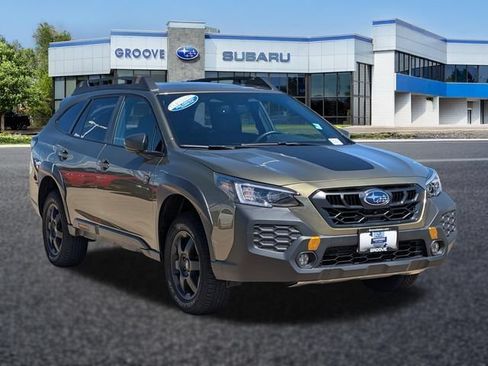 Used 2025 Subaru Outback Wilderness AWD/4WD image 8