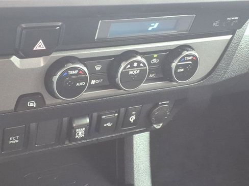 Certified 2023 Toyota Tacoma TRD Off-Road image 22