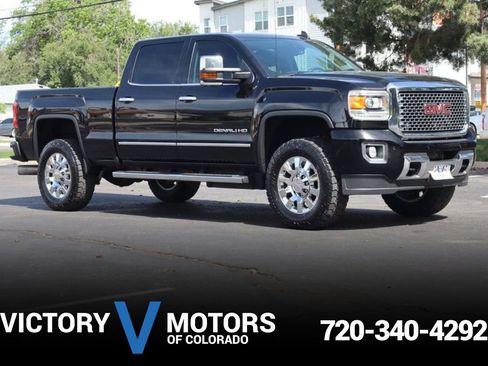 Used 2016 GMC Sierra 2500 Denali w/ Duramax Plus Package AWD/4WD image 1