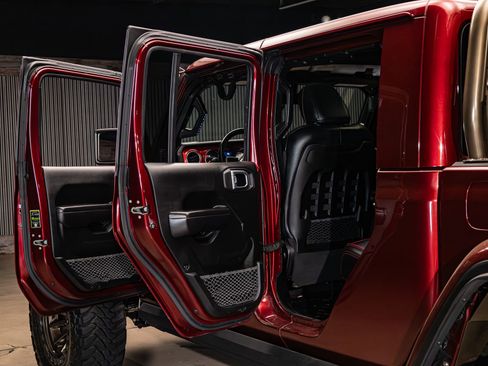 Used 2021 Jeep Gladiator Rubicon AWD/4WD image 31