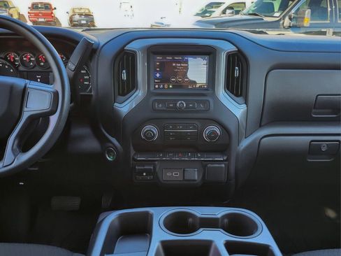 Used 2024 Chevrolet Silverado 2500 Custom w/ Custom Convenience Package image 17