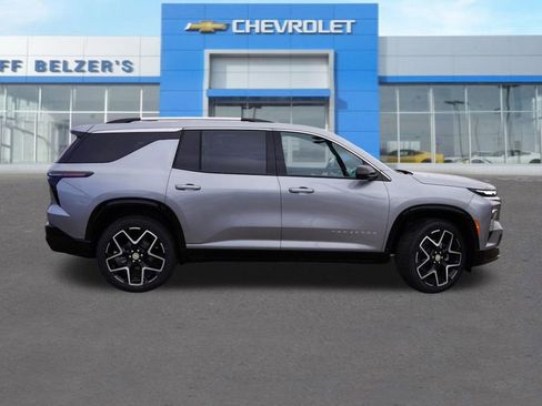 New 2026 Chevrolet Traverse High Country image 2
