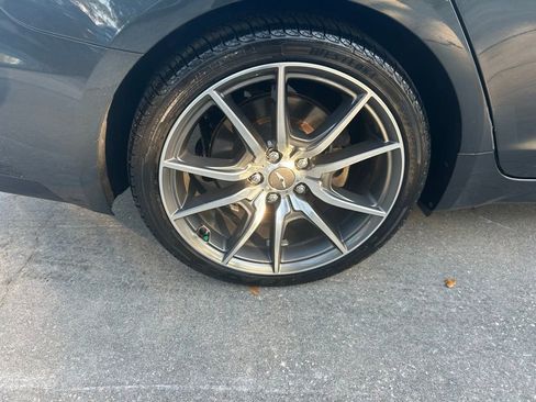 Used 2023 Genesis G70 2.0T image 26