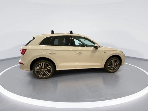 Used 2020 Audi Q5 e Prestige w/ Prestige Package image 9