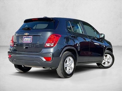Used 2020 Chevrolet Trax LS image 2
