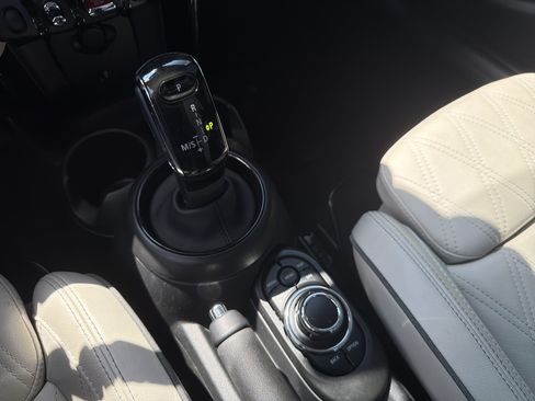 Used 2024 MINI Cooper S w/ Signature Upholstery Package FWD image 36