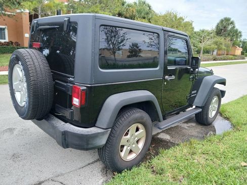 Used 2016 Jeep Wrangler Sport image 3