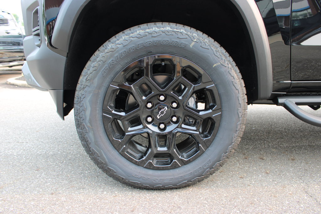 New 2026 Chevrolet Colorado Trail Boss w/ Midnight Edition AWD/4WD image 28