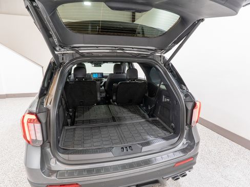 Used 2025 Ford Explorer ST w/ Sun And Sound Package image 37