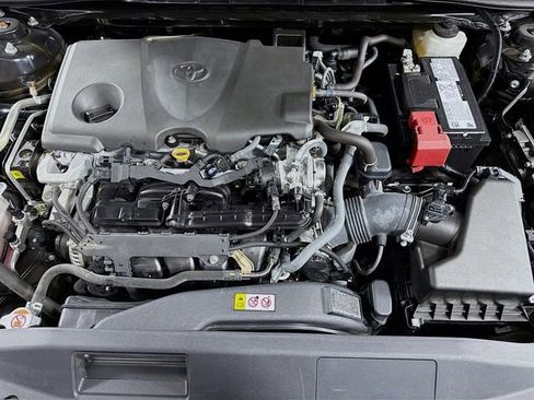 Used 2023 Toyota Camry XLE w/ Navigation Package image 33