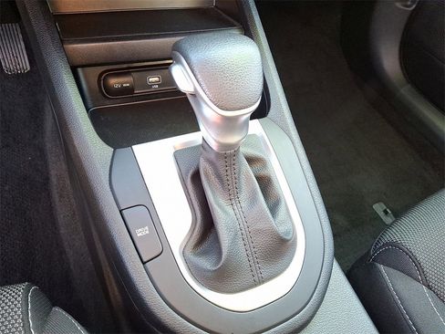 Used 2024 Kia Forte LXS w/ LXS Technology Package image 15