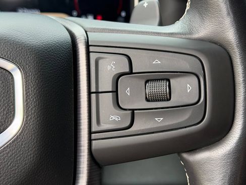 Used 2022 GMC Sierra 1500 Denali Ultimate AWD/4WD image 32
