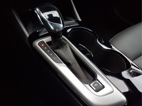 Certified 2025 Buick Envista Avenir image 12